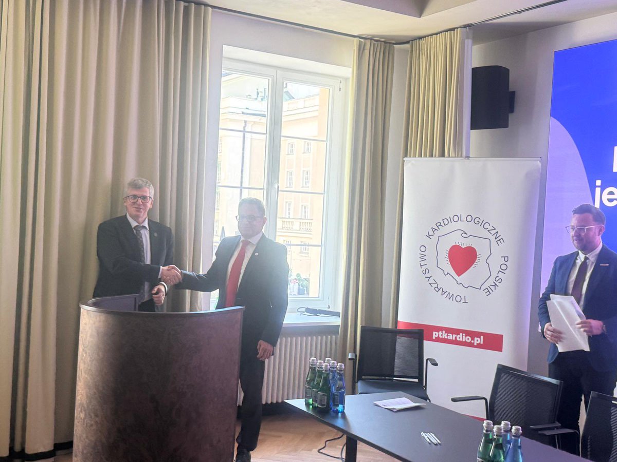 Polskie Towarzystwo Kardiologiczne (@ptkardio) on Twitter photo To nie są pieniądze na kardiologię czy onkologię. To są pieniądze na pacjentów - mówi prof. <a href="/rutkowskip1972/">Piotr Rutkowski</a> w ramach podsumowania 5 postulatów dla profilaktyki chorób cywilizacyjnych. Ważne wnioski po pierwszej części konferencji, przed nami debata. To nie są pieniądze na kardiologię czy onkologię. To są pieniądze na pacjentów - mówi prof. <a href="/rutkowskip1972/">Piotr Rutkowski</a> w ramach podsumowania 5 postulatów dla profilaktyki chorób cywilizacyjnych. Ważne wnioski po pierwszej części konferencji, przed nami debata.