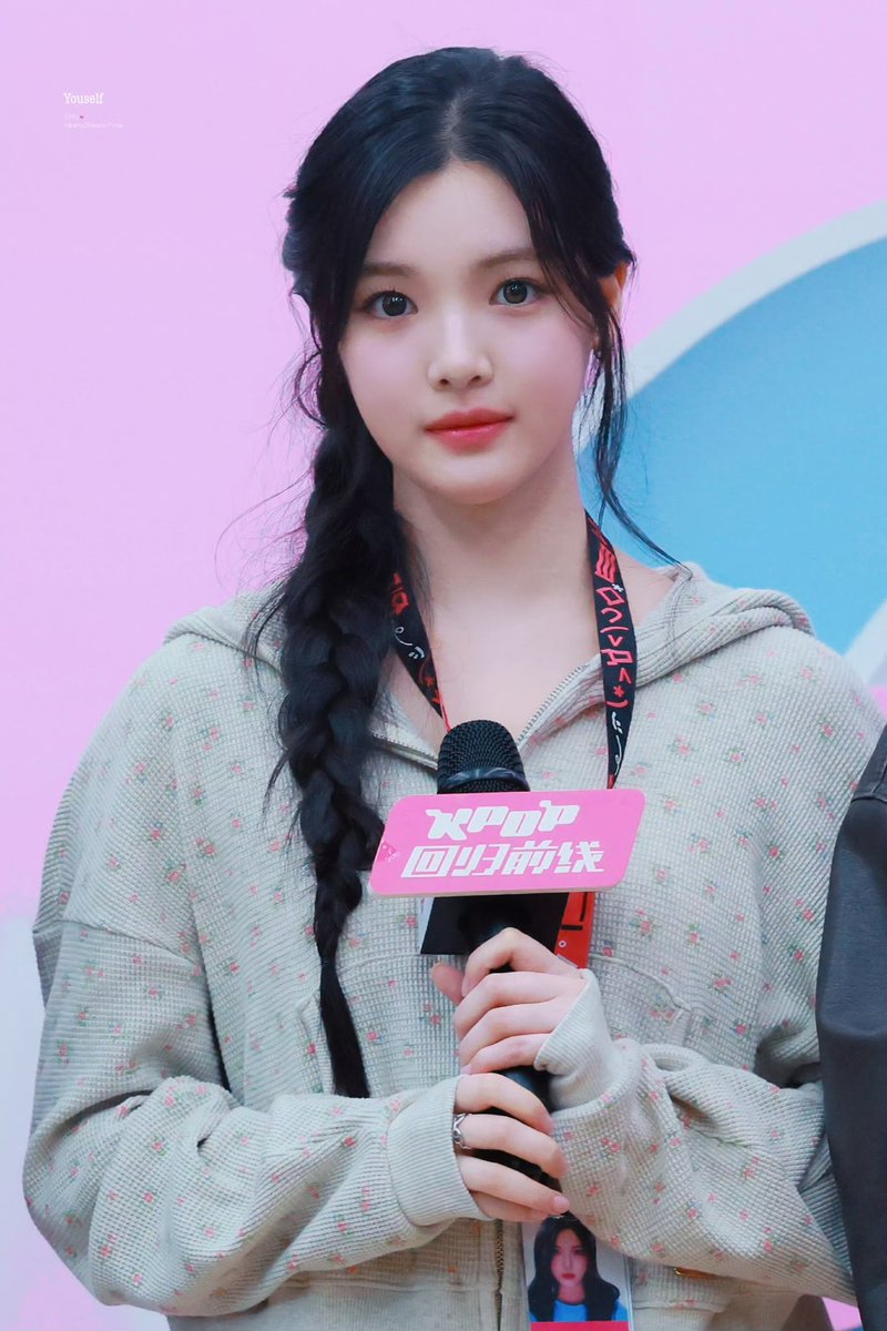 youself_0412's tweet photo. 250407

#yuha #유하 
#하츠투하츠  #Hearts2Hearts https://t.co/3sT5l9xzhg