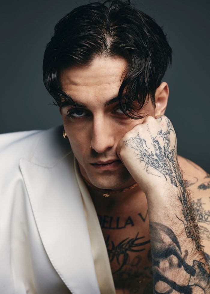 skream_japan's tweet image. MÅNESKINのフロントマン Damiano David、最新曲「Voices」スタジオ・ライヴ映像公開 skream.jp/news/2025/05/d…

#DamianoDavid 
#MÅNESKIN