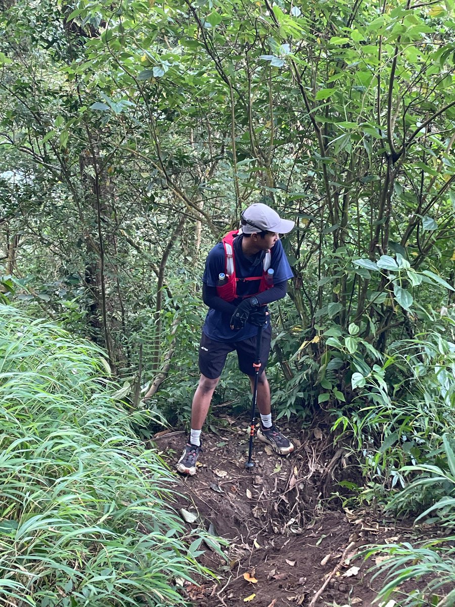 rielationshit's tweet photo. 5 jam ku daki lah kok kawahnya ketutup kabut hadeh, semoga terbayar di 2800mdpl next trip

Kelud via Laharpang, Puncu, Kediri https://t.co/DMDYss79VU