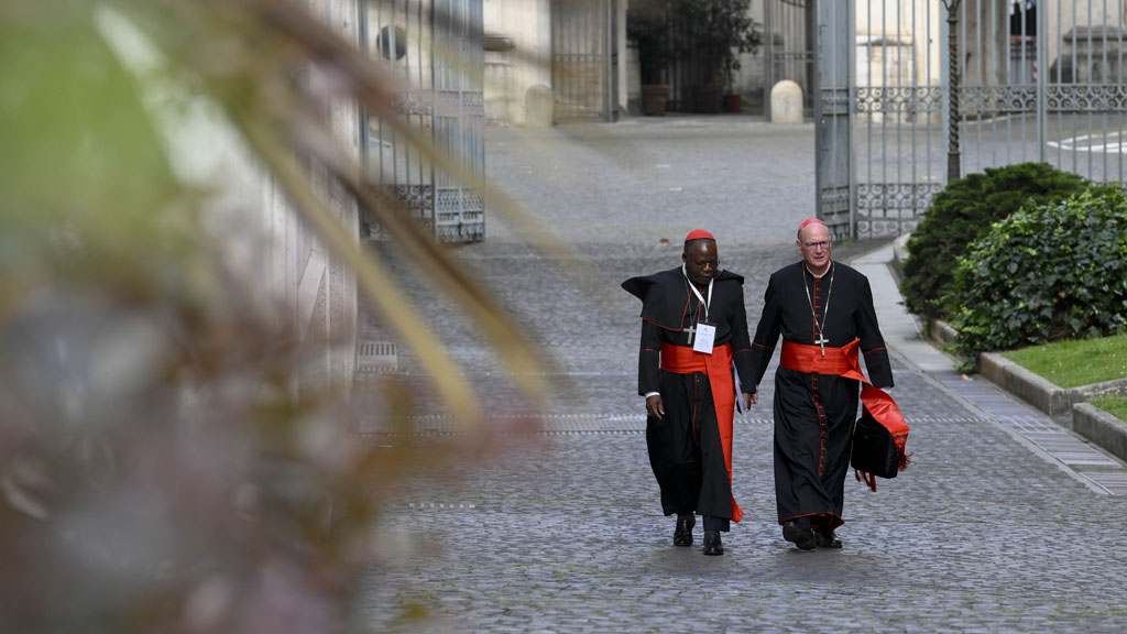 Todo lo que hay que saber de un cónclave, en <a href="/LMAndaluciaCSR/">LA MAÑANA DE ANDALUCÍA</a>

Fran López de Paz conversa con la periodista experta Lola Galán, autora del libro 𝐹𝑢𝑚𝑎𝑡𝑎 𝑏𝑙𝑎𝑛𝑐𝑎

Entrevista 👉 csur.red/Mq8Q50VOiLy

📲 #SomosMásRadio
