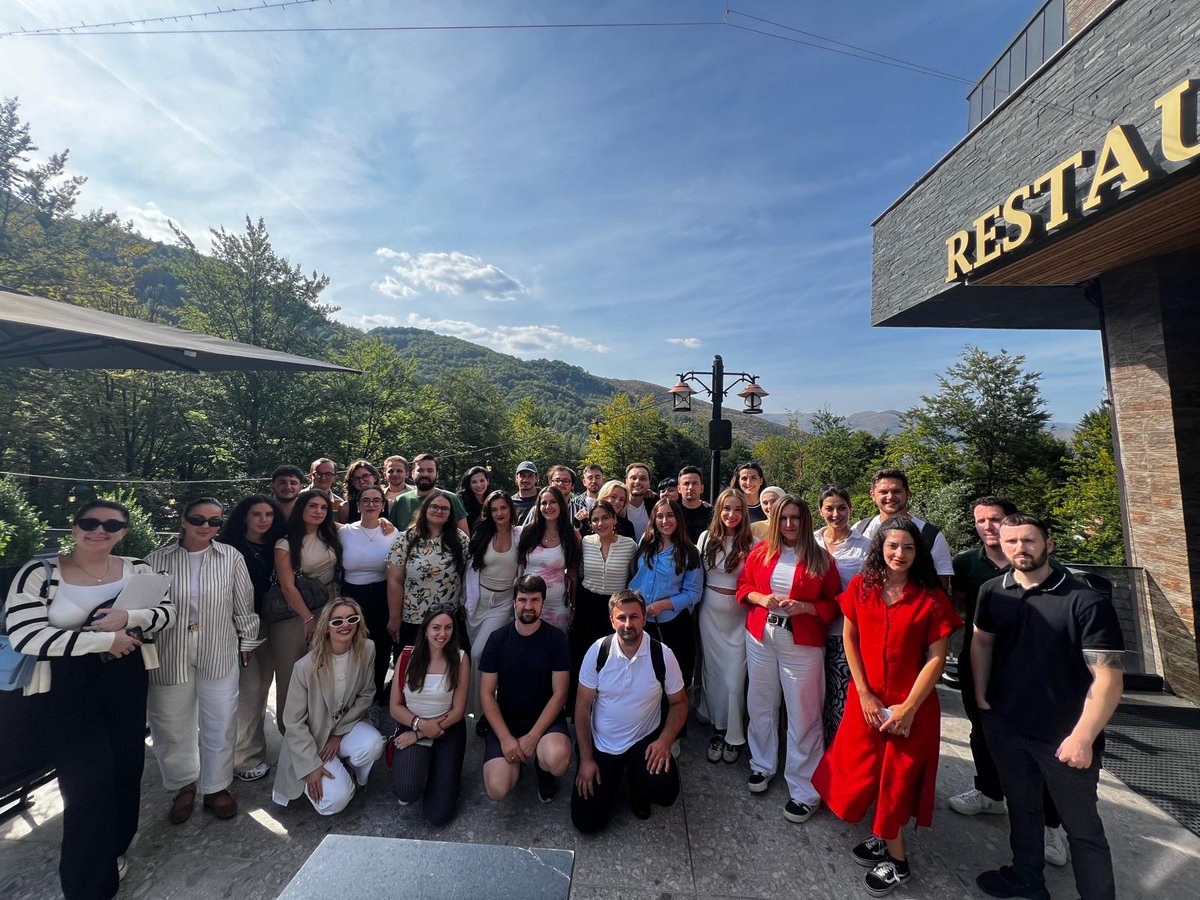 You can now meet all 3 generations of Citizen Diplomacy Fellows—Albanians from the diaspora who returned to Kosova to make a difference. 🌍

Explore their stories here: cdfellowship.com/fellow-2024/

#CDFellows #Diaspora #Kosova #CDF2024