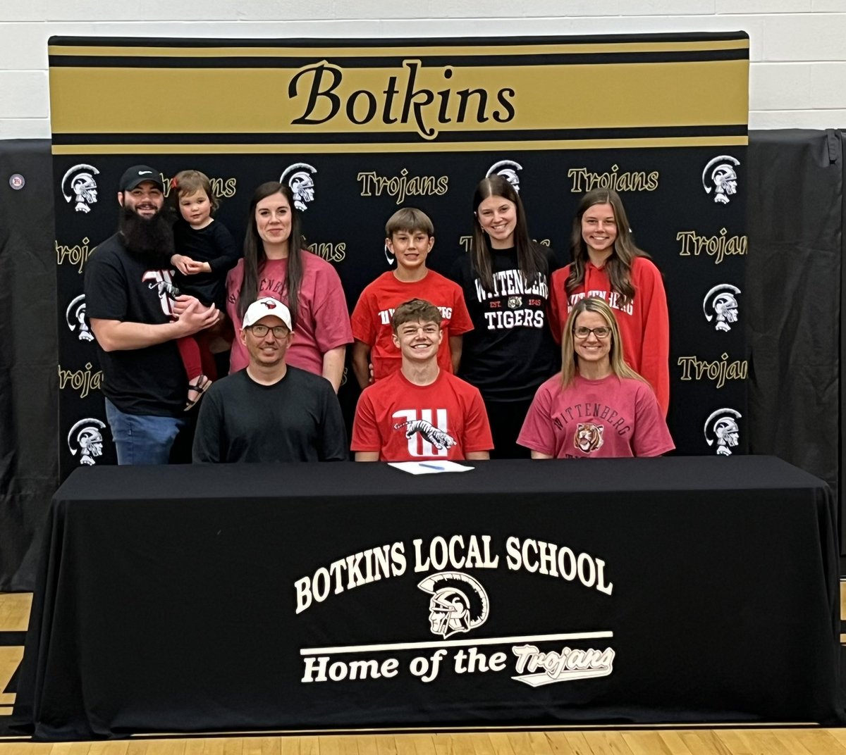 Officially official ✅  Congratulations Collin!! 
Trojan💛 ➡️ Tiger 🐅❤️
#wittenbergbound