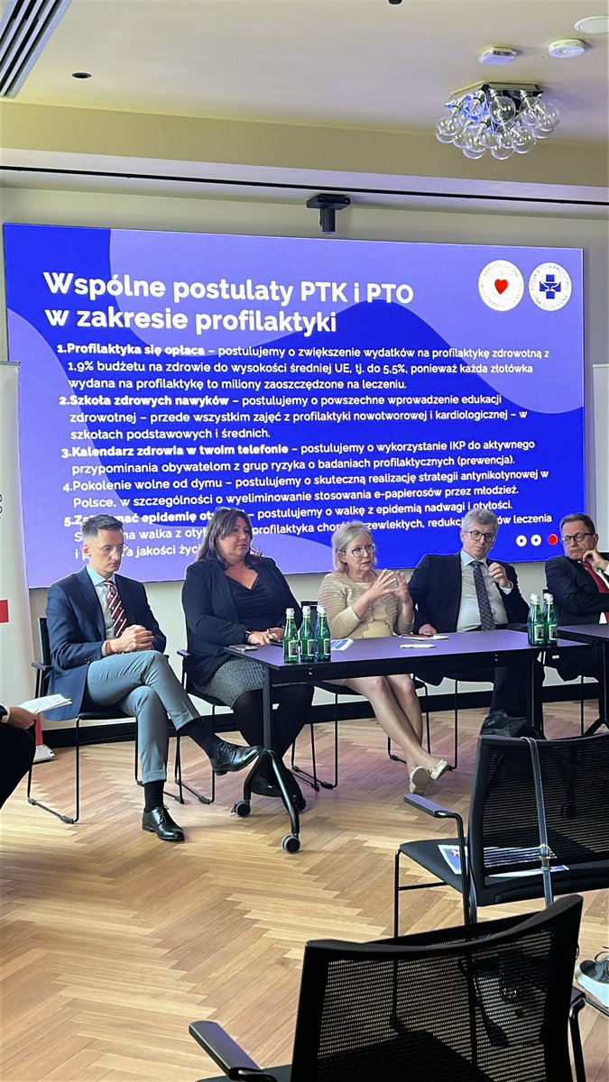 medicalpress.pl (@medicalpresspl) on Twitter photo - Współpraca <a href="/NIO_PIB/">Narodowy Instytut Onkologii, Warszawa</a> z kardiologią jest bardzo ważna. NIO-PIB otworzyło poradnię kardiologiczną dostępną dla pacjentów onkologicznych. Choroby układu sercowo-naczyniowego nie mogą być czynnikiem dyskwalifikującym z leczenia onkologicznego - mówi dr hab. Beata Jagielska. - Współpraca <a href="/NIO_PIB/">Narodowy Instytut Onkologii, Warszawa</a> z kardiologią jest bardzo ważna. NIO-PIB otworzyło poradnię kardiologiczną dostępną dla pacjentów onkologicznych. Choroby układu sercowo-naczyniowego nie mogą być czynnikiem dyskwalifikującym z leczenia onkologicznego - mówi dr hab. Beata Jagielska.