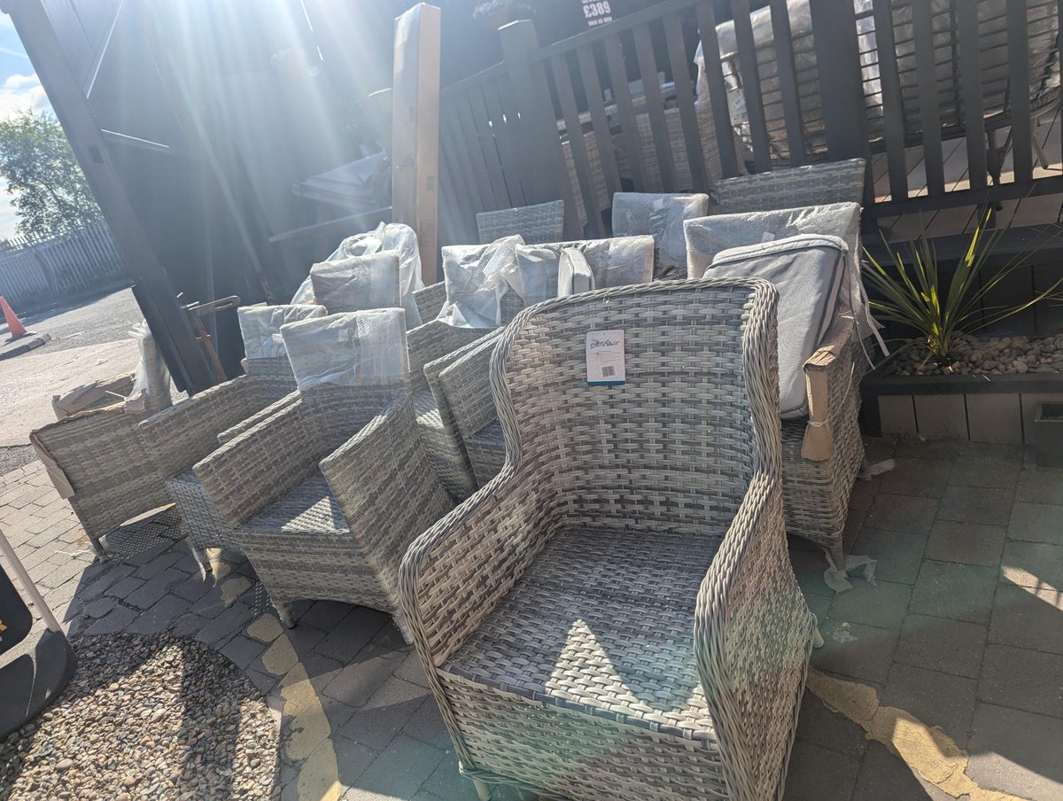 ‼ 𝗘𝗩𝗘𝗥𝗧𝗛𝗜𝗡𝗚 𝗠𝗨𝗦𝗧 𝗚𝗢 ‼

🌞 GARDEN FURNITURE SALE now on at the <a href="/HomefitLTD/">Homefit - Belfast</a>, Hannahstown Branch. 

Chairs from £5.00 - Be Quick...

SOLD AS SEEN ✔