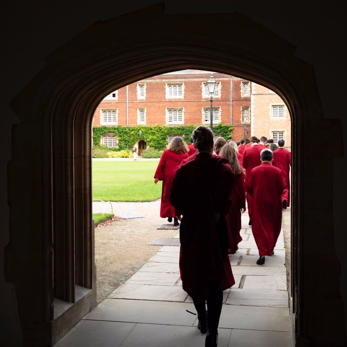 _cathedralmusic's tweet image. Today's @BBCRadio3 broadcast of Choral Evensong comes live from @JesusCollegeCam 📻
Tune in at 3pm for music by Patrick Hadley, Philip Moore, Howells, Stanford and Parry 🎶