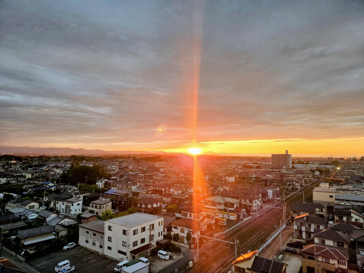 夕焼けがきれい
見れただけでちょっとハッピーに☺️
