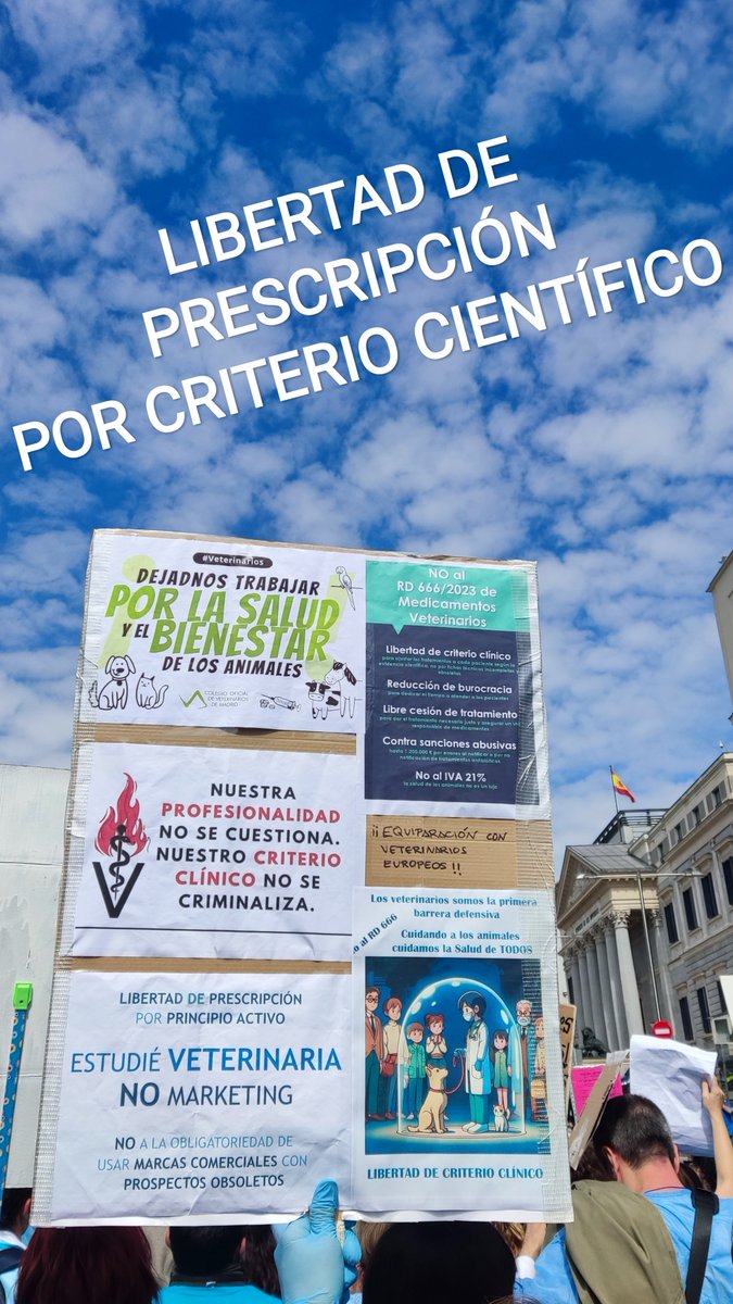 Sara__GS's tweet photo. Los Veterinarios nos concentramos a las puertas del Congreso exigiendo una normativa justa y que refleje nuestra realidad.
Queremos prescribir según CRITERIO CIENTÍFICO porque #LosVeterinariosSomosSanitarios y no meros técnicos que siguen instrucciones de un prospecto obsoleto https://t.co/kWpJWGqKE0