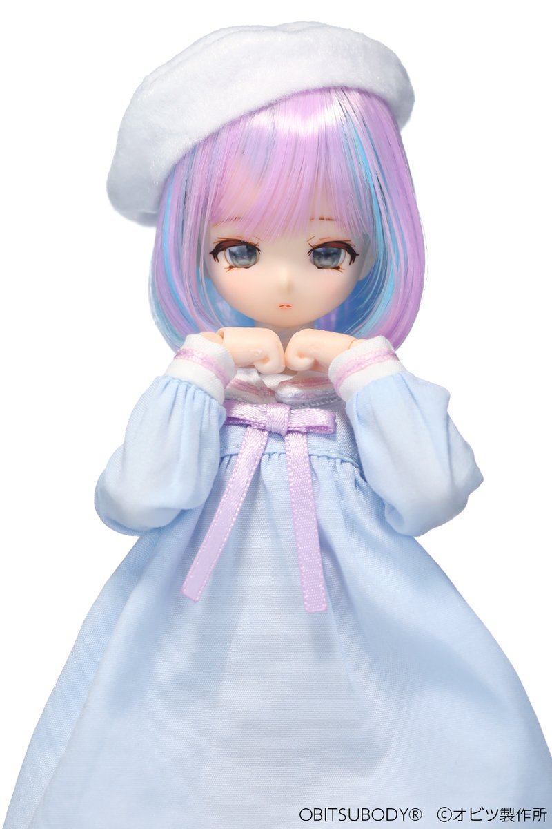 Obitsu_kaihatsu's tweet image. 『尾櫃制服計画 松岡 茉璃衣』 受注受付は5/21まで！
obitsushop.com/SHOP/OUP_0008.…

お着替え4日目。
ロングヘアーが続いたので今回はボブヘアーでイメチェン。
そういえば松岡氏も初期案はボブヘアーでした。（イベント初展示の頃）似合うはずです。
#尾櫃制服計画