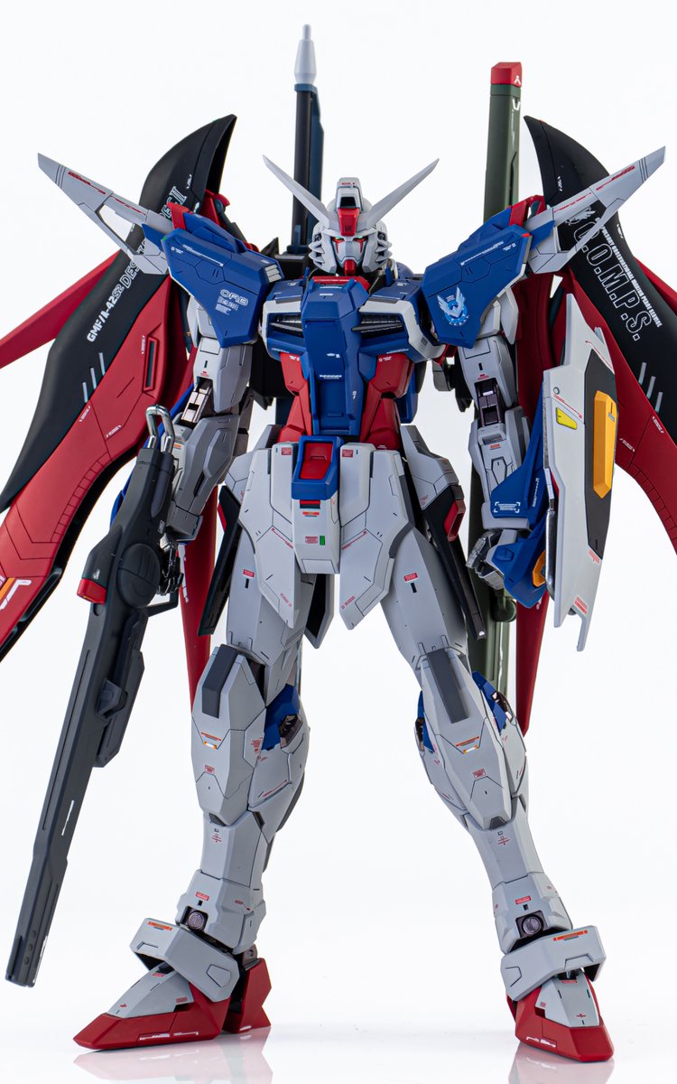 Big_Bab_Chan's tweet image. ZGMF/A-42S2
デスティニーガンダム SpecII
完成しました。
デザインはGHL016号に掲載されていたNAOKIさんのデスティニーガンダムの作例を元に一部アレンジを加えスペック2カラーで制作しました。
↓以下ツリーへ少し続きます。
#ガンダムSEEDFREEDOM