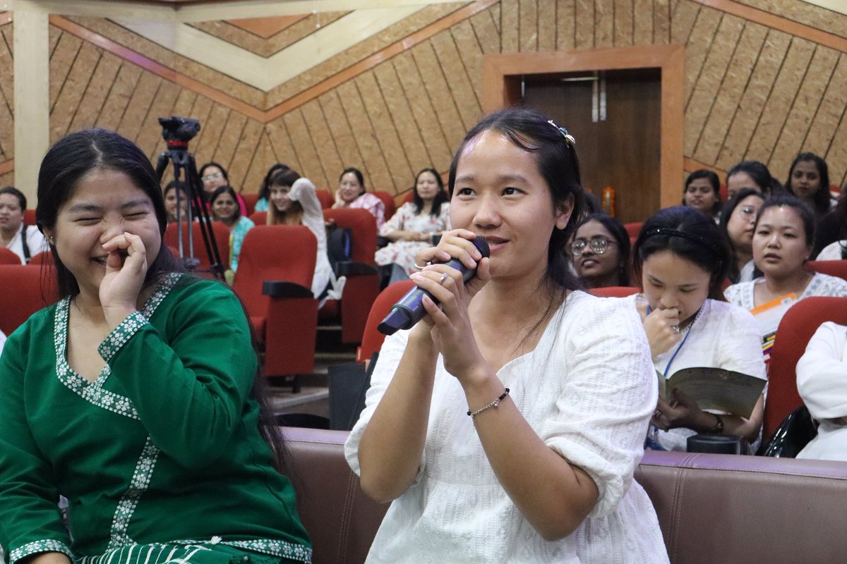 RGU1984's tweet image. Sanskrit comes alive at RGU!
As part of the 2-day workshop ‘Sanskrit &amp;amp; Sanskriti&apos; students from VKCTE, Nirjuli and RGU engage in fun Sanskrit activities—learning the language through joy, play, and interaction!

#Sanskrit #IndianKnowledgeSystem #SanskritWorkshop