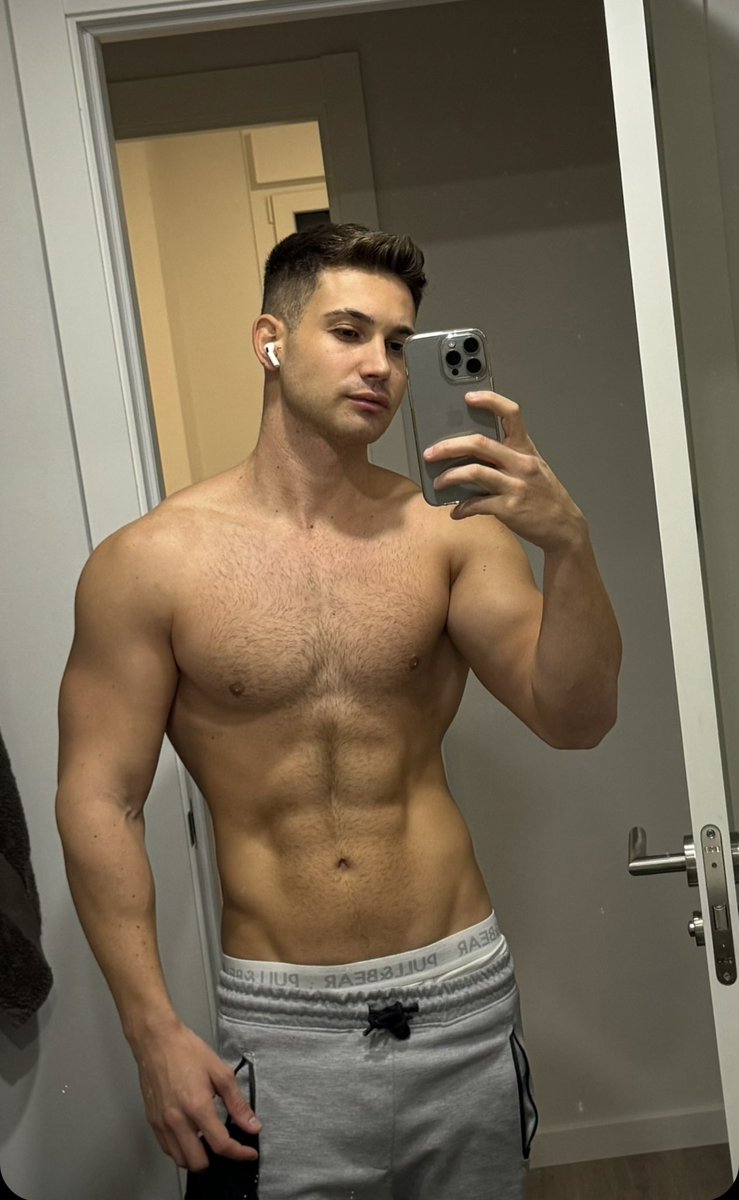 Shall we chat together? 😈 tonight ❤️‍🔥