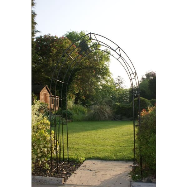 An arch acts as a focal point for any garden especially in the Summer months with climbing plants .The Heritage Gothic Arch is UK made from solid steel &amp; finished in black antique powder paint. Bolts down for hard standing or can be secured into soil with spikes included. £289