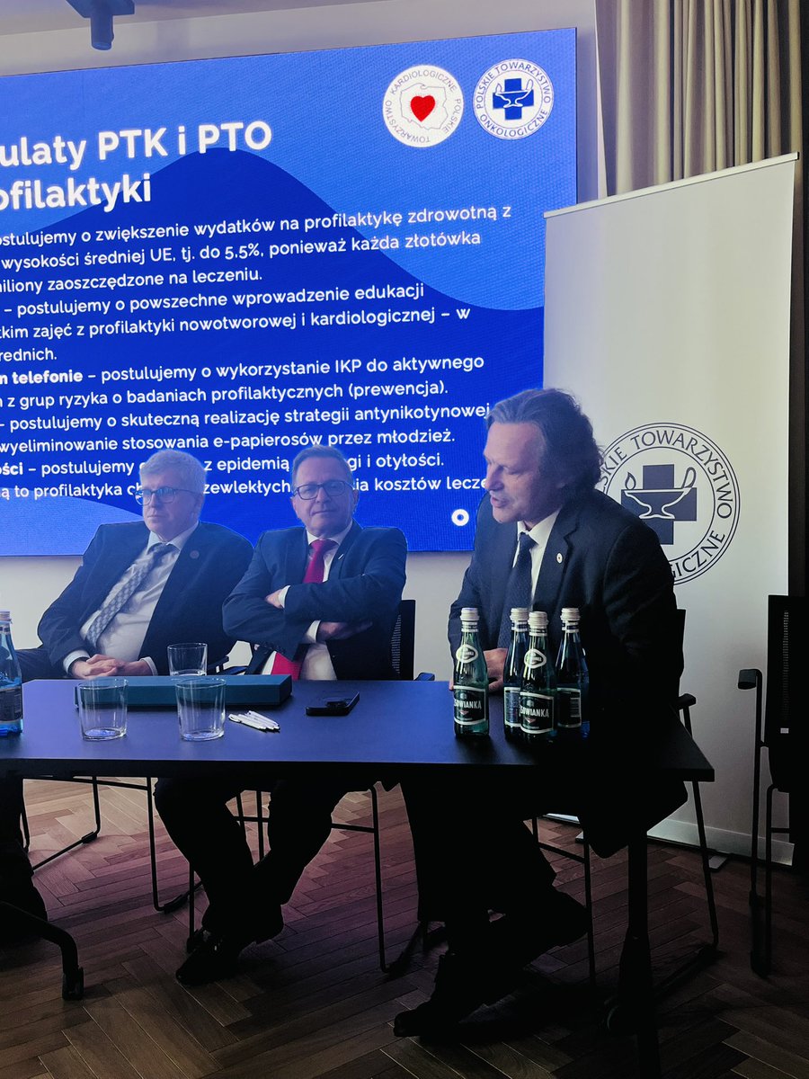 Polskie Towarzystwo Kardiologiczne (@ptkardio) on Twitter photo Trzeba wprost mówić o środkach finansowych,które są niezbędne do tego,aby skutecznie realizować działania profilaktyczne - podkreśla prof. <a href="/_GMarko/">Marek Gierlotka</a> ,prezes - elekt #PTK
Trwa debata z udziałem ekspertów na temat realnych rozwiązań,które mogą usprawnić zarządzenie zdrowiem Polaków. Trzeba wprost mówić o środkach finansowych,które są niezbędne do tego,aby skutecznie realizować działania profilaktyczne - podkreśla prof. <a href="/_GMarko/">Marek Gierlotka</a> ,prezes - elekt #PTK
Trwa debata z udziałem ekspertów na temat realnych rozwiązań,które mogą usprawnić zarządzenie zdrowiem Polaków.