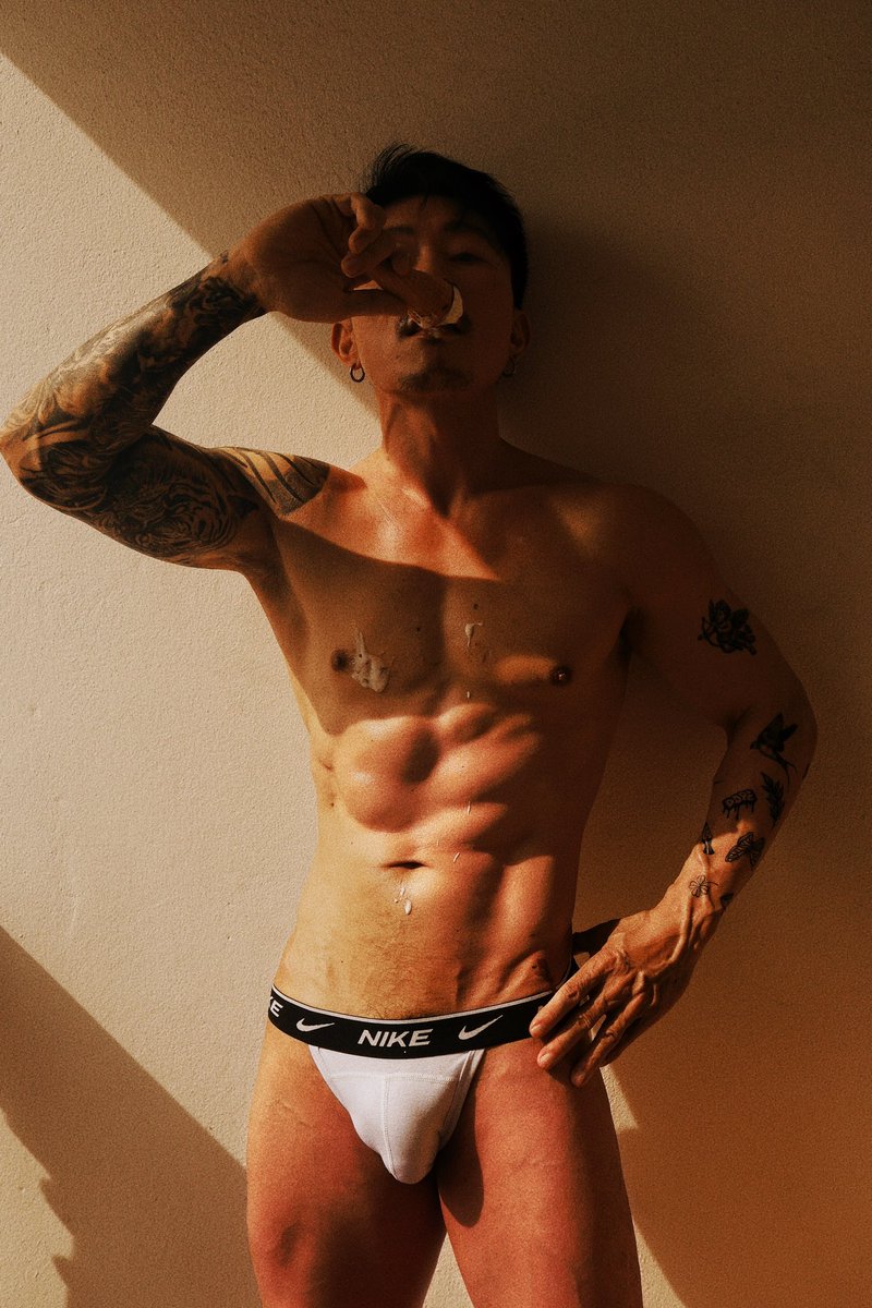ช่วยเช็ดทีครับ เลอะไปหมดแล้ว 🫣👅💦✨

📷 : <a href="/diewnuttop93930/">nd21_dd 📷</a>