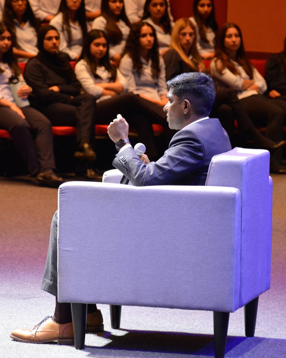 DubaiCollege's tweet image. Thoughtful conversation, global perspective, and meaningful engagement - Dubai College recently had the privilege of welcoming His Excellency Satish Kumar Sivan, Consulate General of India to Dubai and the Northern Emirates, for an engaging keynote and fireside chat.
@cgidubai