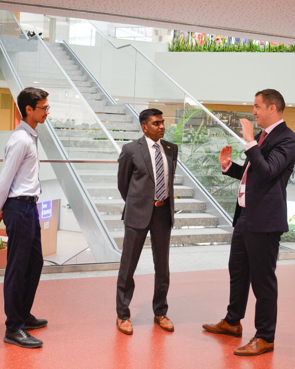 DubaiCollege's tweet image. Thoughtful conversation, global perspective, and meaningful engagement - Dubai College recently had the privilege of welcoming His Excellency Satish Kumar Sivan, Consulate General of India to Dubai and the Northern Emirates, for an engaging keynote and fireside chat.
@cgidubai
