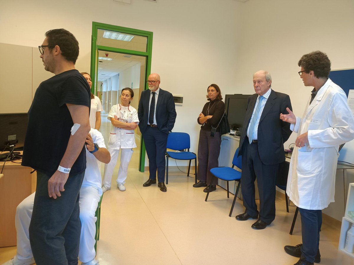 Ospedale San Martino Genova (@sanmartino_ge) on Twitter photo Grazie al sostegno della Fondazione Passadore 1888, il <a href="/SanMartino_Ge/">Ospedale San Martino Genova</a> si è dotato di nuove tecnologie per la riabilitazione post-ictus: TYMO, per l’equilibrio e la deambulazione, e PABLO, per il recupero dell’arto superiore.
Più autonomia, più vita. Grazie al sostegno della Fondazione Passadore 1888, il <a href="/SanMartino_Ge/">Ospedale San Martino Genova</a> si è dotato di nuove tecnologie per la riabilitazione post-ictus: TYMO, per l’equilibrio e la deambulazione, e PABLO, per il recupero dell’arto superiore.
Più autonomia, più vita.