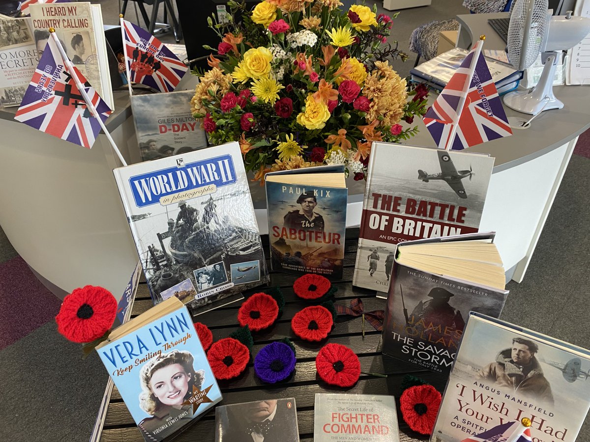 MidLibraries's tweet photo. Our wonderful library user Betty at #Newbattle Library donated these beautiful flowers and knitted poppies to add some colour to the VE Day display! π»πΉπ΅οΈ
Come along and find your next read at your local #Midlothian library: https://t.co/bWGileL8QC https://t.co/gNFCaZKWs6