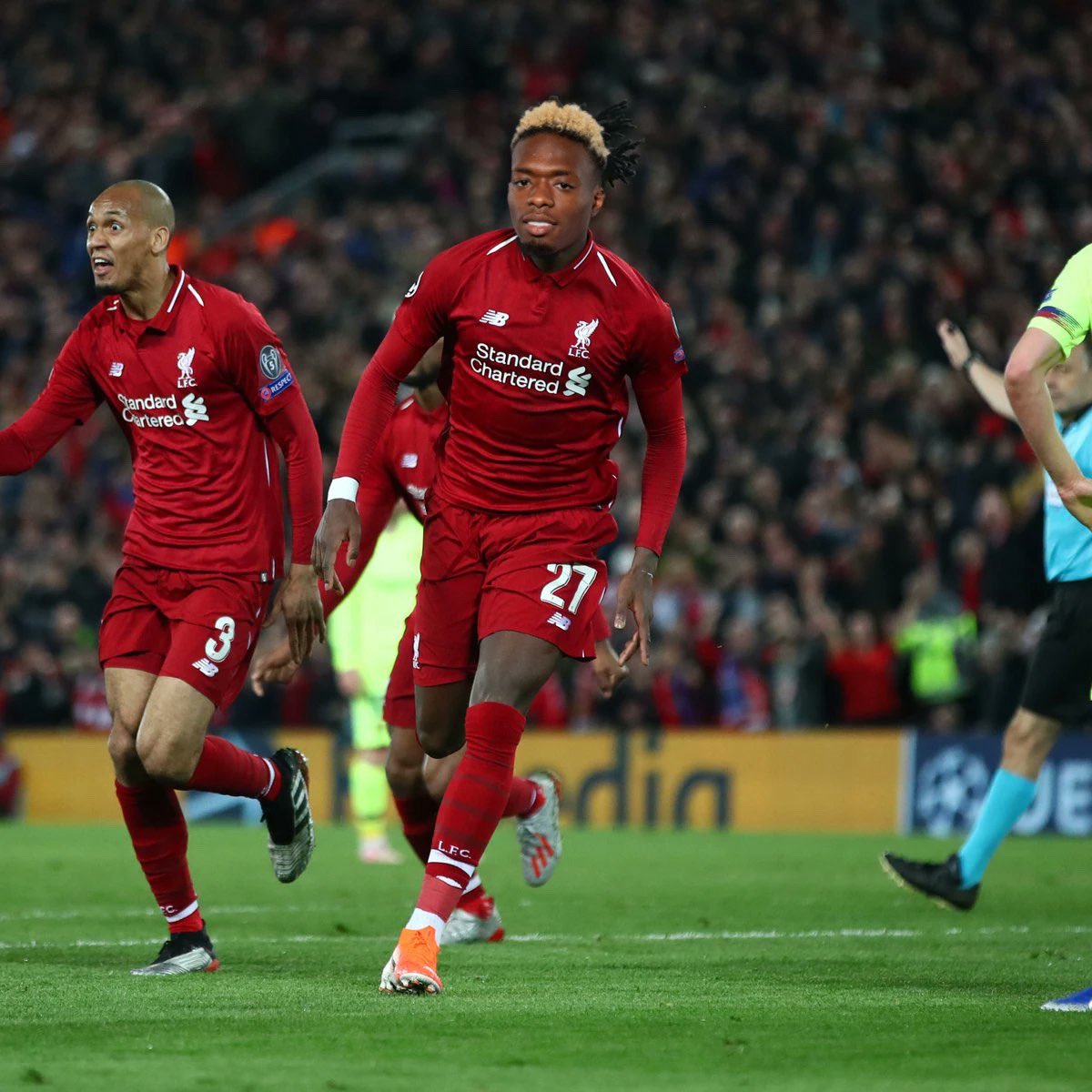 🚨🚨🚨
El Liverpool venía de perder 3-0 contra los culés. Se enfrentaron al barca de MESSI SIN FIRMINO y SIN SALAH. Tuvo que aparecer ORIGI, repito ORIGI, para meter 2 GOLES que le dieron la clasificación. REPITO ORIGI.

ESTO NO VA DE NOMBRES, ESTO VA DE ORGULLO, COJONES y CASTA.