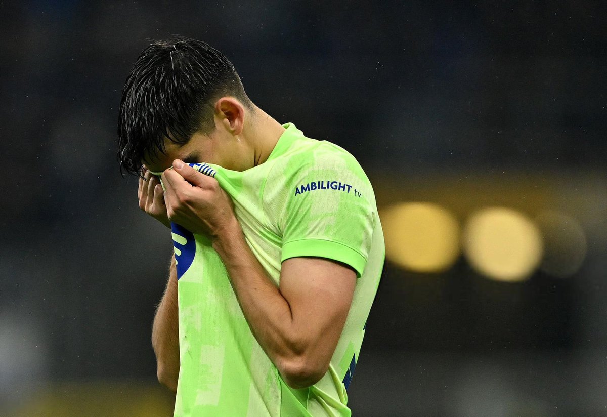 BarcaNewsFRA's tweet photo. On l’a beaucoup critiqué cette saison et surtout hier soir, mais Gérard a mouillé le maillot et malgré qui soit très limité, il s’est battu jusqu’à la dernière seconde du match. Respect soldat ! https://t.co/w8R7Cgp5Xo