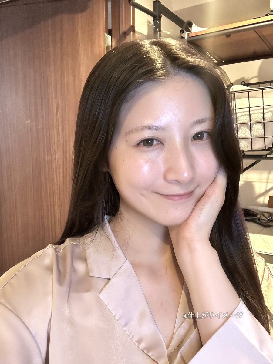 #肌磨きチャレンジ、毎日続けてます。
ニベアの肌磨きジェルクレンズはメイク落としでくすみ*ケアもできる頼れる存在。#PR #ニベア

ジェルは弾力があるので、両手で5回程こすり合わせて柔らかくほぐすのがコツです。