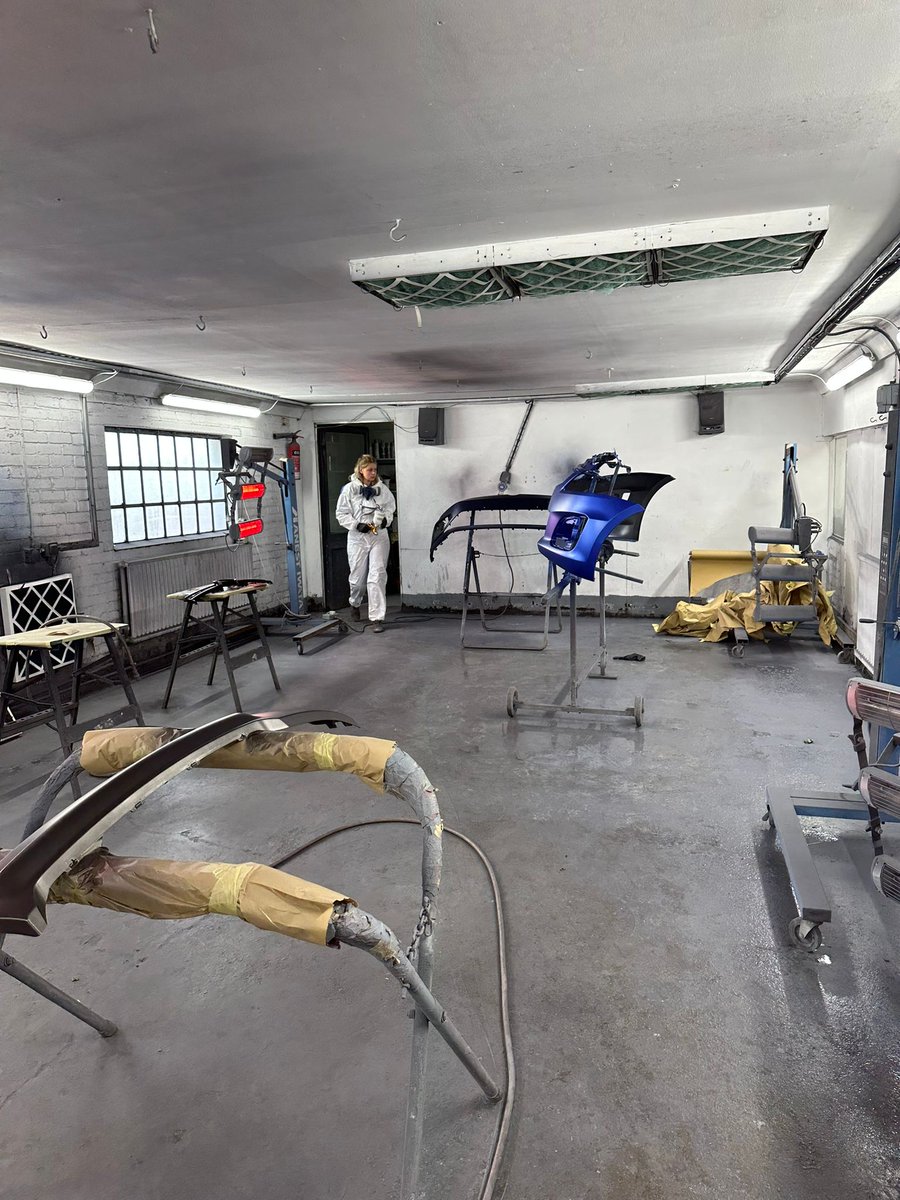 Is your car trying to tell you something. 🚘💭

That small scratch or bump could be more than just cosmetic damage.

If you've been putting it off, now’s the perfect time to get it sorted and avoid future headaches.

at-laundercoachworks.co.uk