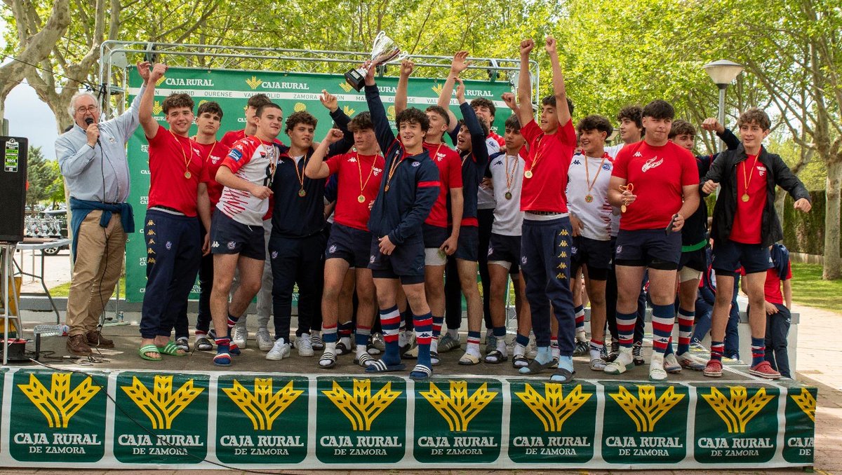Federación de Rugby de Madrid (@rugbymadrid) on Twitter photo #M16 ENHORABUENA POR EL BRONCE NACIONAL🥉🇪🇸
La FRM felicita al
🥉 <a href="/CRLiceoFrances/">Club de Rugby Liceo Francés</a>
por lograr la medalla de bronce en el Campeonato de España M16 celebrado en Valladolid, cayendo únicamente ante el campeón (C.P. Les Abelles) por 14-7
#RugbyMadrid #LoQueNosUne #NuestroRugby #M16 ENHORABUENA POR EL BRONCE NACIONAL🥉🇪🇸
La FRM felicita al
🥉 <a href="/CRLiceoFrances/">Club de Rugby Liceo Francés</a>
por lograr la medalla de bronce en el Campeonato de España M16 celebrado en Valladolid, cayendo únicamente ante el campeón (C.P. Les Abelles) por 14-7
#RugbyMadrid #LoQueNosUne #NuestroRugby