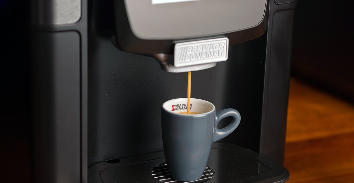 office_barista's tweet photo. Since 1948 Bravilor Bonamat has been synonymous w/quality & reliability & it shows in the Esprecious & Sego bean to cup machines #Bravilor #officecoffeesupplies #beantocupcoffeemachine #officecoffeemachine #hotdrinksmachine #coffeebeans #coffeesupplies #reliability #quality #sego https://t.co/cmAq6fxJsK