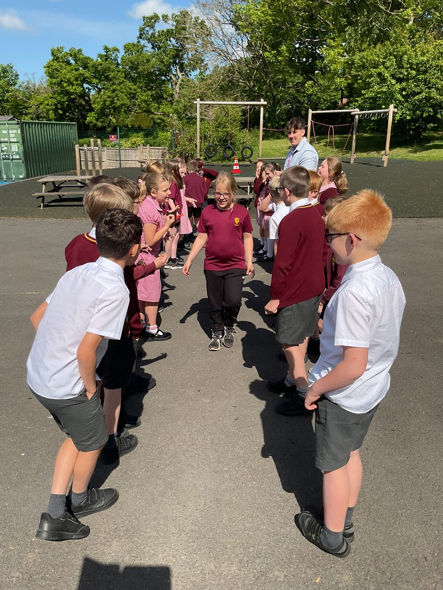 PDA_Y4's tweet image. Oooh, love a bit of conscience alley! #pdaenglish