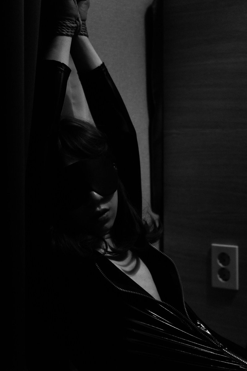 Blindfolded(1)

🪢/📸 <a href="/foryou_shibari/">포유_捕有</a>