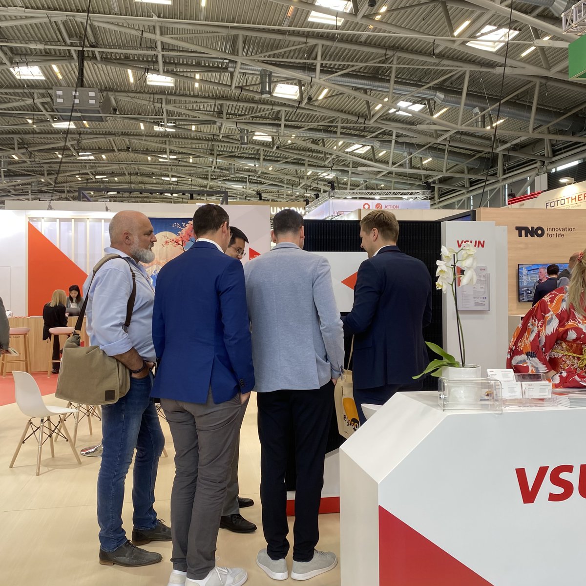 vsun_solar's tweet image. It’s finally here — Day 1 at Intersolar Europe 2025! The energy is electric, and the crowd is incredible!

We’re beyond excited to connect with solar enthusiasts, industry pros, and global partners.Come see what all the buzz is about at Booth #A1 430 

#VSUNSOLAR #Intersolar2025