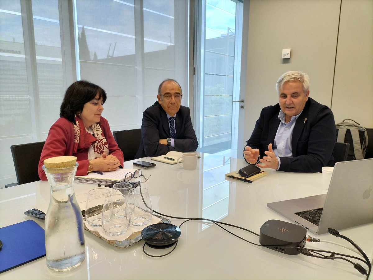 SOMM alliance (@somm_alliance) on Twitter photo Esta semana parte del Comité Ejecutivo de SOMMa se ha reunido con el nuevo director de de la <a href="/AgEInves/">Agencia Estatal de Investigación</a>, José Manuel Fernández de Labastida, y con Lourdes Armesto.
Una primera toma de contacto muy positiva para reforzar el diálogo entre ciencia y política. Esta semana parte del Comité Ejecutivo de SOMMa se ha reunido con el nuevo director de de la <a href="/AgEInves/">Agencia Estatal de Investigación</a>, José Manuel Fernández de Labastida, y con Lourdes Armesto.
Una primera toma de contacto muy positiva para reforzar el diálogo entre ciencia y política.