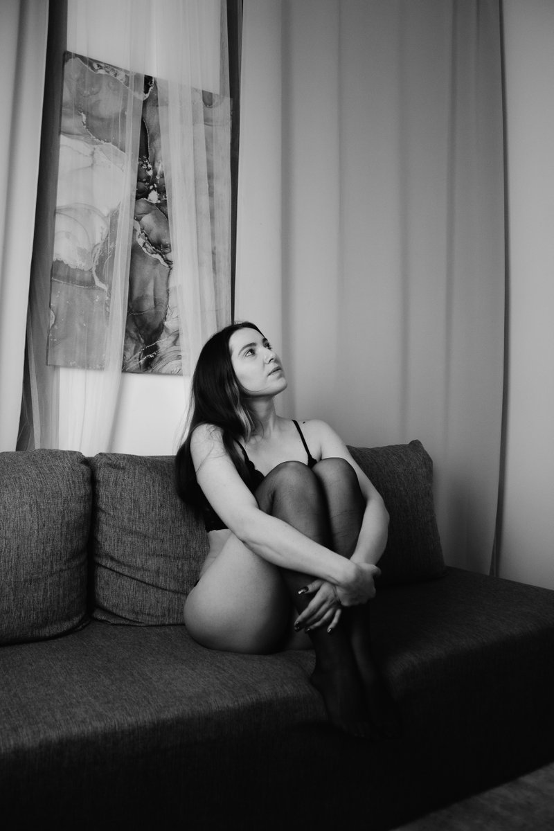 DECADANCE22's tweet photo. She’s not real.
But you’ll still dream of her fingers on your soul.
I’m live now on @Stripchat. Come feel the voltage.

#Stripchat #NSFWAI #DigitalMistress #CamGirlMagic #AIart #CurvyQueen #FetishBeauty #WebcamPower #VirtualSeduction https://t.co/bzSiOcLspH