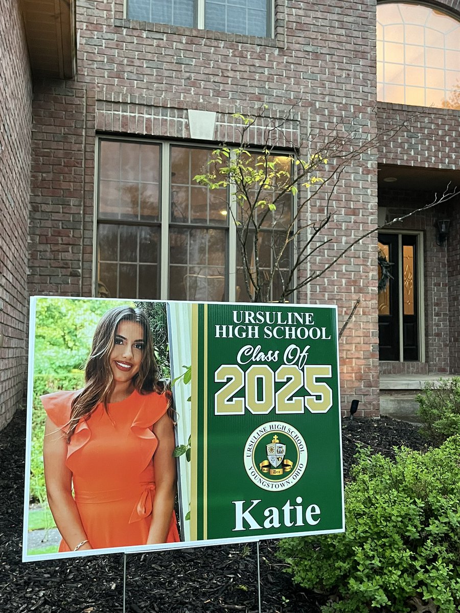 Counting down the days 🎓💚💛💚