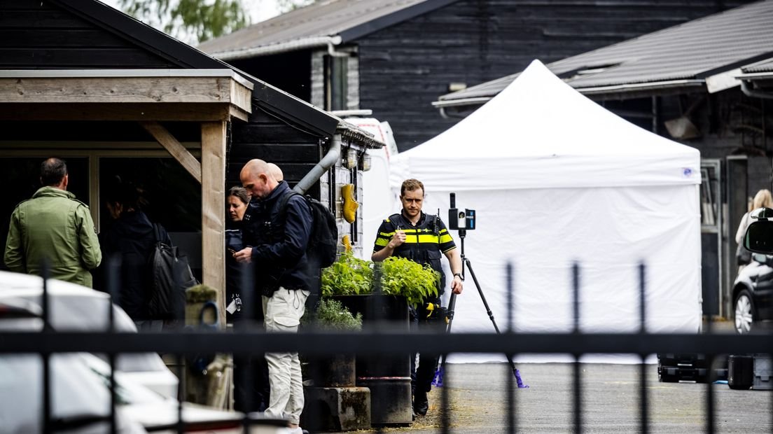 Schietincident in Wanroij: Man berooft zichzelf van het leven, verwondt vrouw