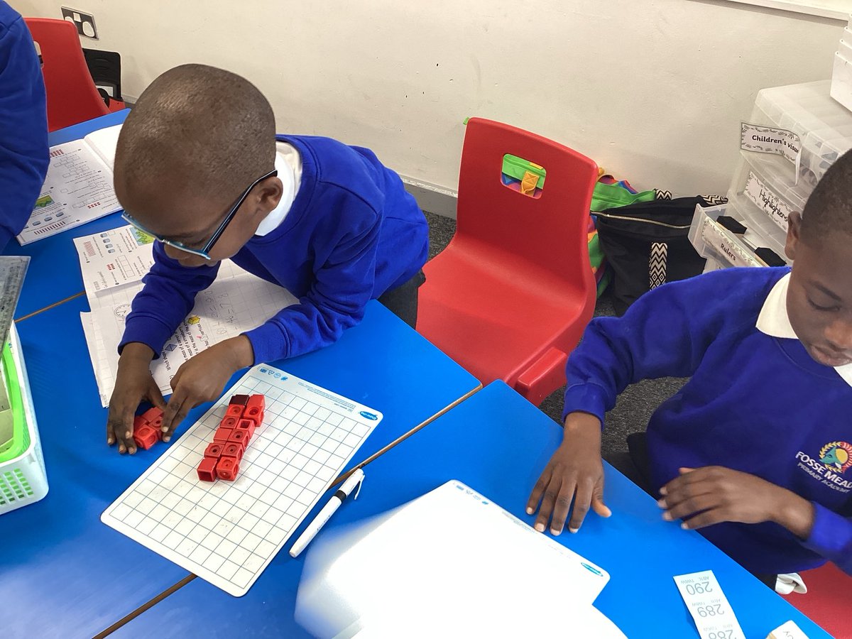 Fosse_TMET's tweet image. In year 2 maths we have been learning how to find and recognise a quarter, working with our partners to use mathematical language to explain how we know what a quarter of a number is. #fmmaths #resilient #curious