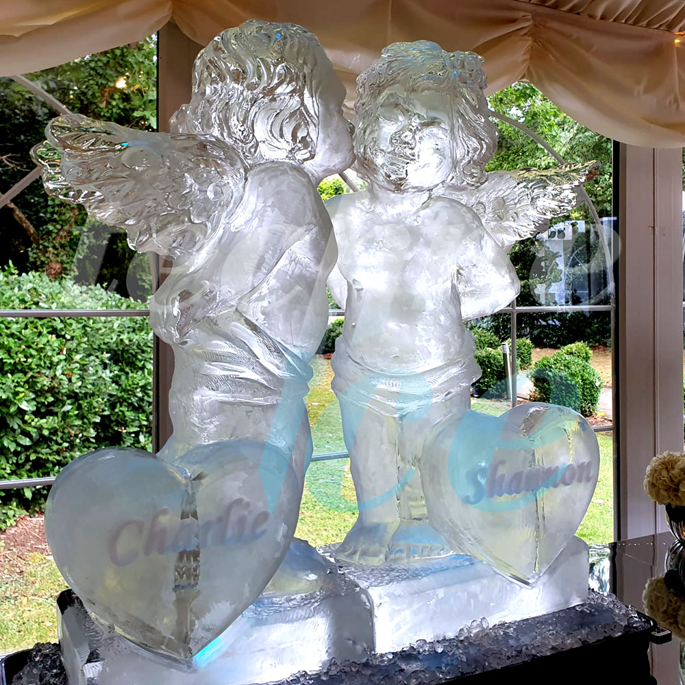 TechneIce's tweet image. Who doesn&apos;t want a couple of, cute as a button #Ice Cherubs appearing on their #specialday......
#TechneIce #icesculpture #weddings #weddingday #events