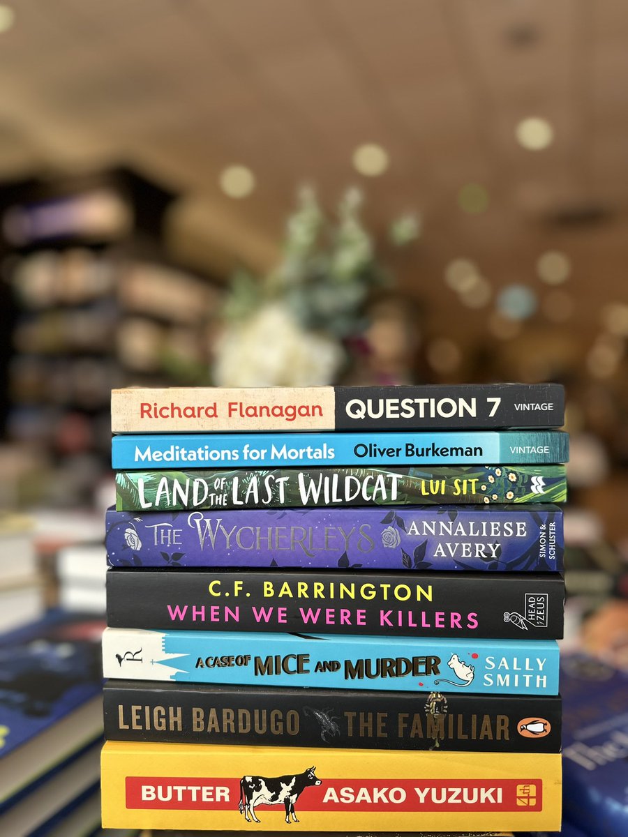 📚Waterstones Stirling📚 tweet media