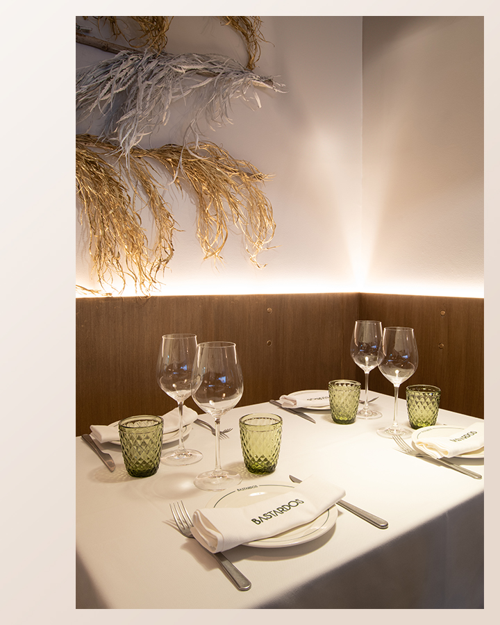 Mediclinics España (@mediclinics_esp) on Twitter photo Es el Restaurante Bastardos de Barcelona, un espacio moderno y elegante, diseñado con todo detalle por <a href="/IngridMatheu/">Ingrid Matheu</a> Studio. En los #baños, los equipamientos de <a href="/Mediclinics_Esp/">Mediclinics España</a> en acabado negro se integran a la perfección con el entorno.
#mediclinics #proyectosmediclinics Es el Restaurante Bastardos de Barcelona, un espacio moderno y elegante, diseñado con todo detalle por <a href="/IngridMatheu/">Ingrid Matheu</a> Studio. En los #baños, los equipamientos de <a href="/Mediclinics_Esp/">Mediclinics España</a> en acabado negro se integran a la perfección con el entorno.
#mediclinics #proyectosmediclinics
