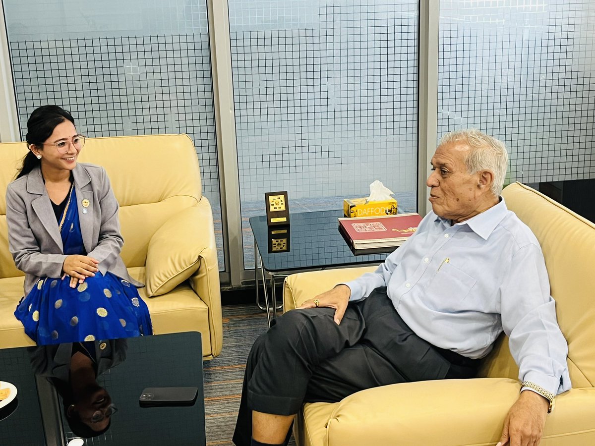 SouthAsianUni's tweet photo. Dr. Toshima Karki, former State Minister of Health & Population and Hon. Member of Parliament, Nepal, visited South Asian University, New Delhi, India (SAU), to meet Hon. Prof. K K Aggarwal, President of SAU.
Prof. Aggarwal outlined SAU’s flagship initiatives driving regional academic excellence.
Prof. Pooran Chandra Pandey, Director of the Interdisciplinary Centre of Excellence on Climate Change, Green Transition & Sustainability, joined the discussions.
Dr. Karki proposed launching a Center for Medical Studies in Nepal in partnership with SAU.

She wrapped up her visit with an inspiring meet-and-greet with Nepali research scholars at SAU.

This collaboration marks a significant step toward strengthening Nepal-India ties in higher education and research.

#SAU
#DrToshimaKarki #SouthAsianUniversity #NepalIndiaPartnership #HigherEd #MedicalEducation #AcademicExcellence #ClimateAction #NepaliScholars
