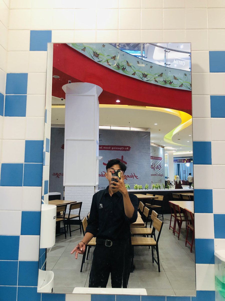 I’m here! #Makassar