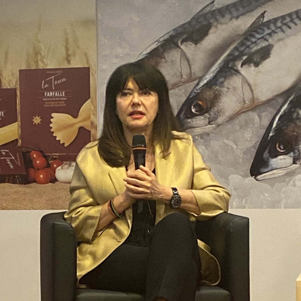 Il 70% dei rispondenti all’indagine Coop, vuole l’educazione alle relazioni come materia obbligatoria a partire dalla scuola elementare.
La scuola deve garantire che questo spazio sia coperto da persone competenti, specialisti. 

Scopri di più:

coop.it/dire-fare-amare