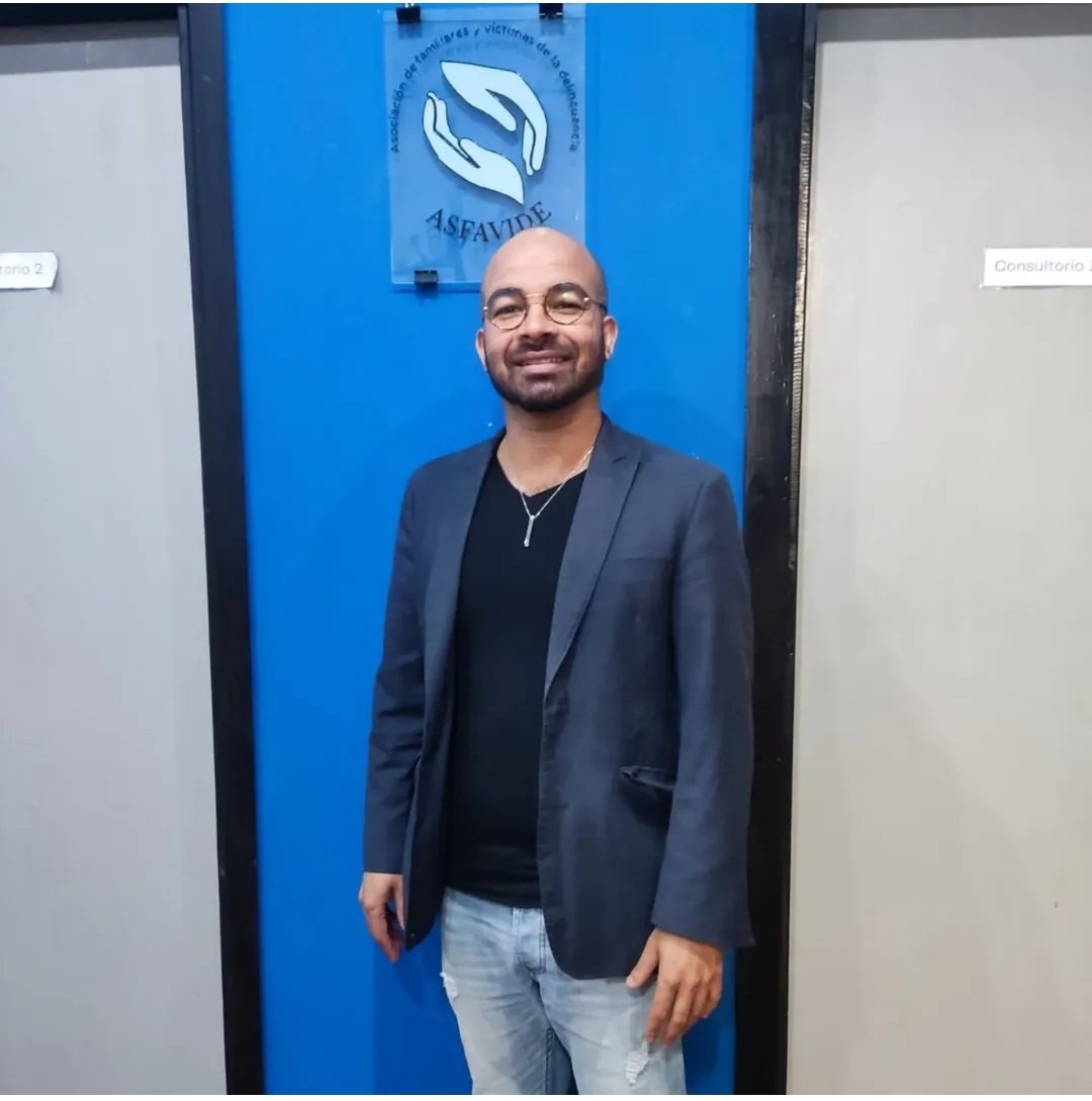 Le damos la bienvenida y con gratitud al Lic en Psicología Ibrain Atencio que se incorpora al #EquipoAsfavide
Juntos somos más fuertes . Gracias por ser parte!