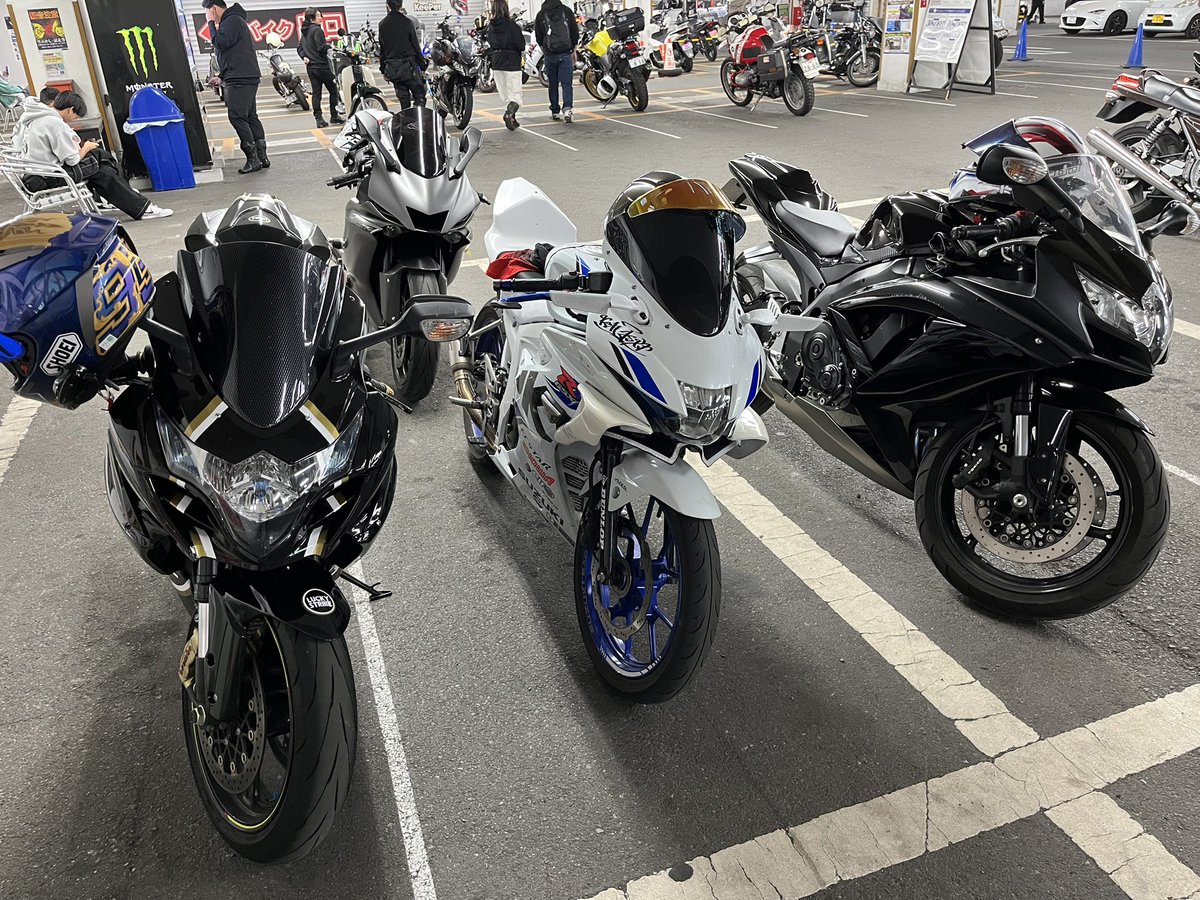 それぞれ違う型のGSX
どれもかっこよすぎ🤤