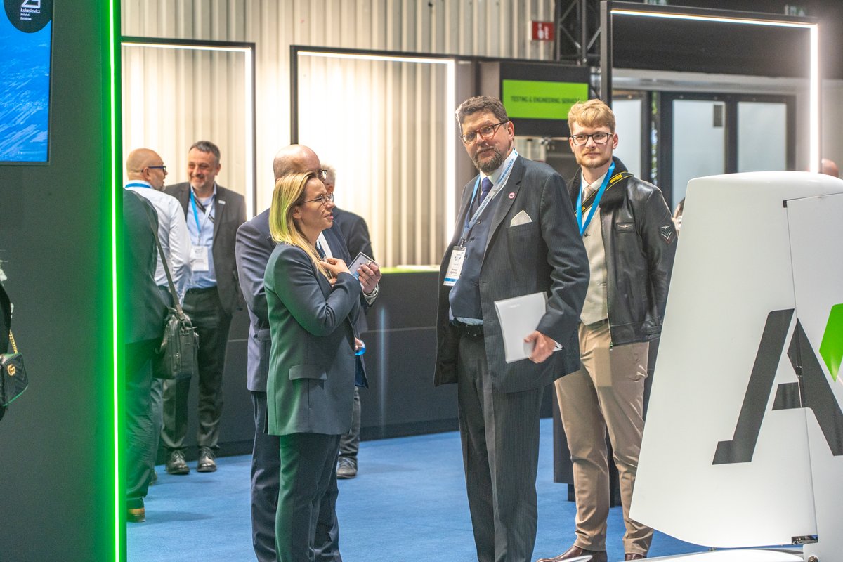 AviationPoland's tweet image. W Warszawie wystartowała konferencja #Aerodays2025. To największe wydarzenie poświęcone lotnictwu, organizowane po raz pierwszy w Polsce: bit.ly/3EZTUgB. Wydarzenie otworzył wiceminister @szeptycki.