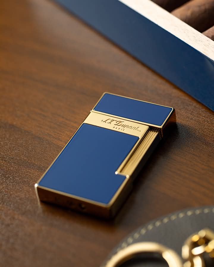 aficionadohub's tweet image. 🔥 Slim, sleek, and seriously hot.

The S.T. Dupont Slimmy is always ready to spark something unforgettable.

 #STDupont #CigarAccessories