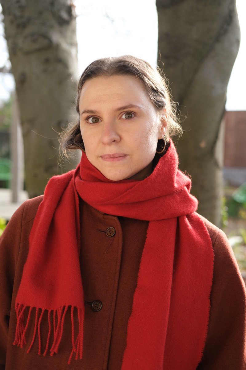 BookBrunch (@bookbrunch) on Twitter photo .<a href="/eandtbooks/">Elliott & Thompson</a> has signed The Writer's Room, an exploration of the spaces where writers work by Katie da Cunha Lewin (<a href="/kdc_lewin/">Katie da Cunha Lewin</a>)
bookbrunch.co.uk/page/article-d… (£) .<a href="/eandtbooks/">Elliott & Thompson</a> has signed The Writer's Room, an exploration of the spaces where writers work by Katie da Cunha Lewin (<a href="/kdc_lewin/">Katie da Cunha Lewin</a>)
bookbrunch.co.uk/page/article-d… (£)