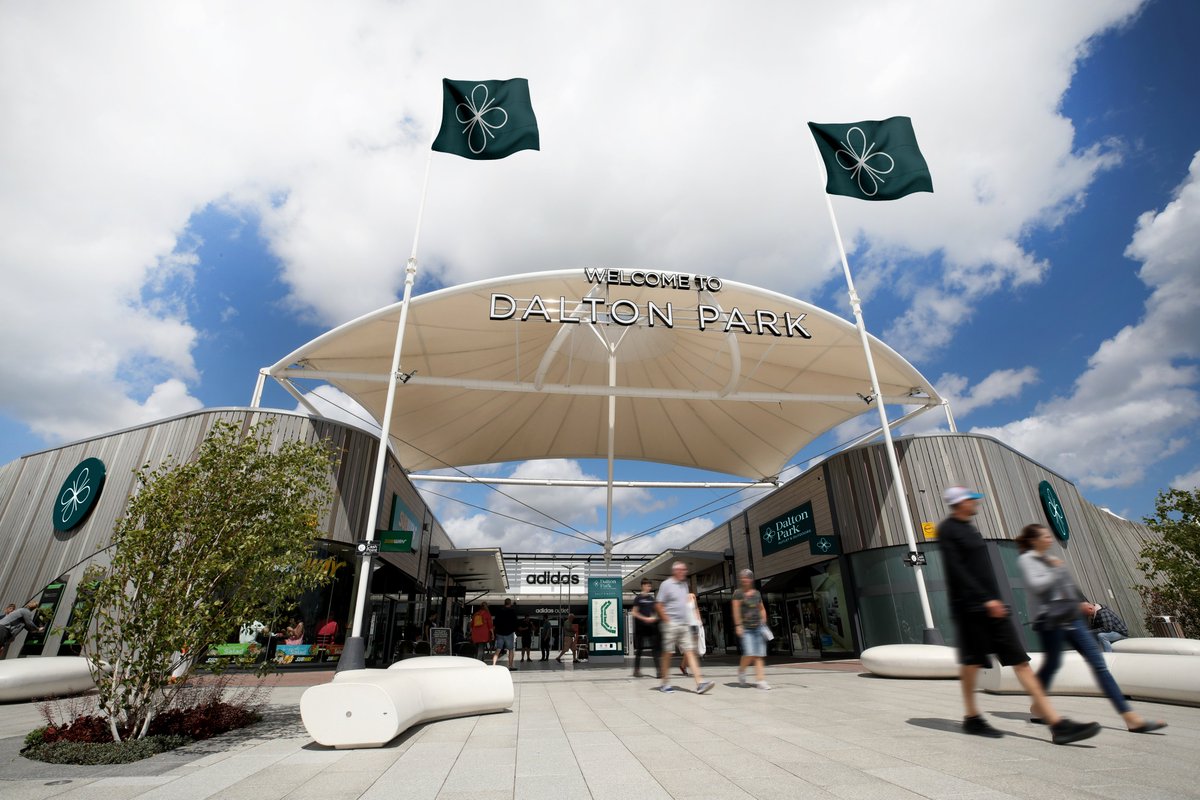 Shop &amp; save together! Dalton Park Outlet &amp; Outdoors offers #groupfriendly shopping trips with big brands &amp; eateries to unwind: thisisdurham.com/discover-durha… #discoverdurham #daltonpark