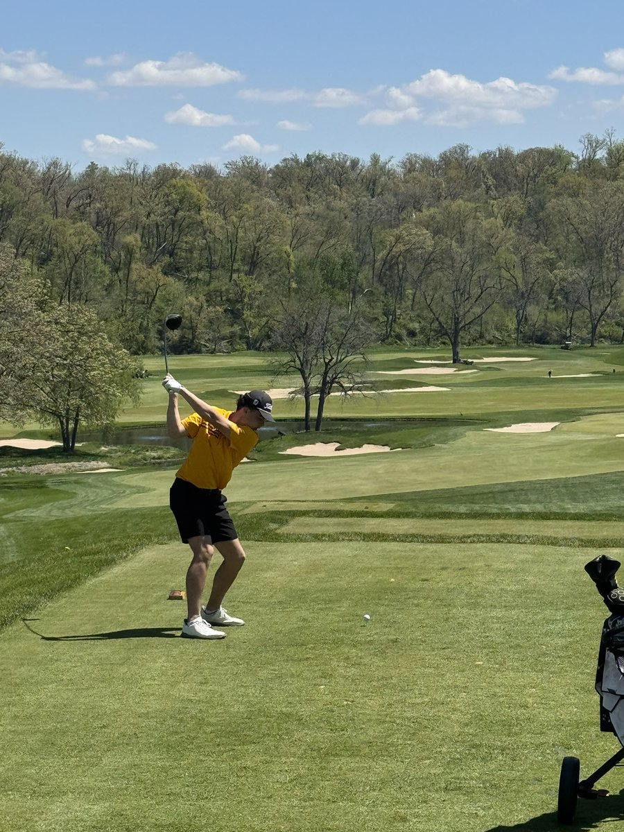 WSR Boys Golf (@wsrboysgolf) on Twitter photo SOLON INVITATIONAL
Cedar Rapids Country Club
Cedar Rapids, Iowa
TEAM SCORE: 323
PLACE: 2nd
Special thanks goes to Coach of <a href="/solon_golf/">Solon Golf</a> for inviting us and Sam Zoske for getting us on the CRCC. We are grateful to have been giving the opportunity to play such an amazing course. SOLON INVITATIONAL
Cedar Rapids Country Club
Cedar Rapids, Iowa
TEAM SCORE: 323
PLACE: 2nd
Special thanks goes to Coach of <a href="/solon_golf/">Solon Golf</a> for inviting us and Sam Zoske for getting us on the CRCC. We are grateful to have been giving the opportunity to play such an amazing course.
